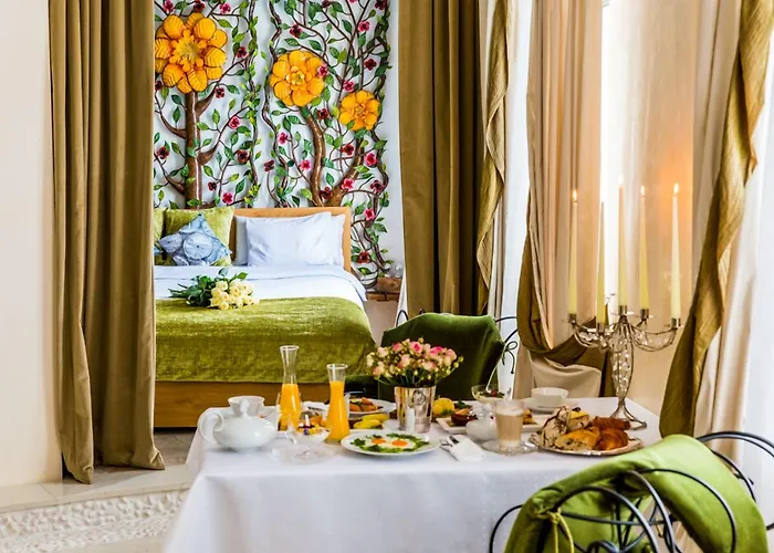 House Of Time - Fancy Hotel